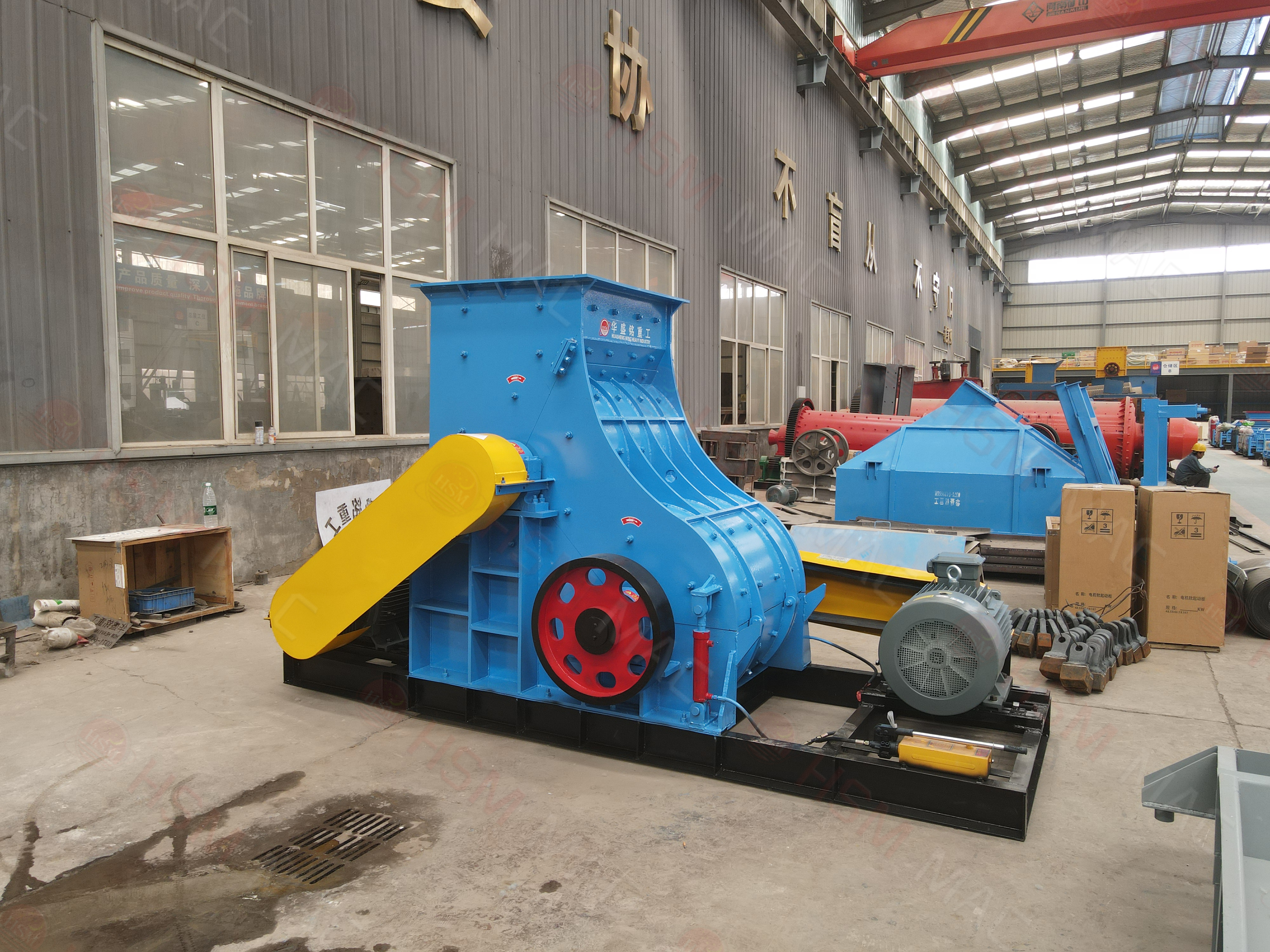 磚廠用雙級(jí)無篩底粉碎機(jī)實(shí)現(xiàn)均勻細(xì)膩的出料體驗(yàn)